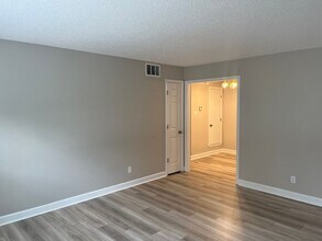 Andover Crossing in Savannah, GA - Foto de edificio - Interior Photo