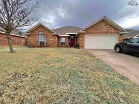 6053 Laci Ln in Wichita Falls, TX - Building Photo
