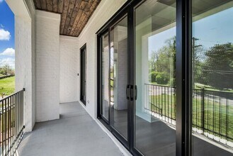 3209 Granny White Pike in Nashville, TN - Building Photo - Building Photo