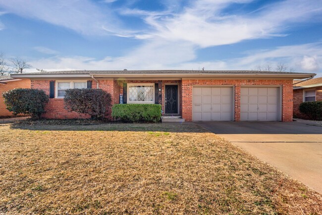 3807 48th St in Lubbock, TX - Foto de edificio - Building Photo