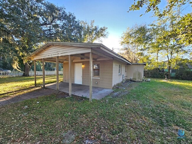 1325 Mann Rd in Lakeland, FL - Building Photo - Building Photo