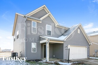 1451 Round Lake Rd in Greenwood, IN - Building Photo - Building Photo