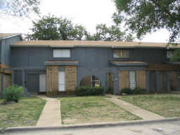 2401-2411 Doreen St in Grand Prairie, TX - Foto de edificio - Building Photo