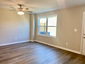 943 Center Rd in Clarksville, TN - Building Photo - Building Photo