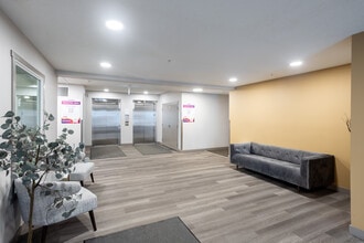 Emerald Place in Sherwood Park, AB - Building Photo - Lobby