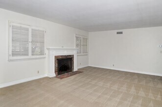 746 N Cambridge St in Orange, CA - Building Photo - Building Photo