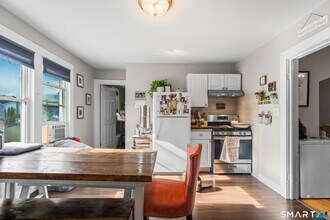 383 Davis St in Watertown, CT - Building Photo - Building Photo