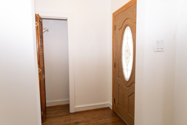 2936 N Neenah Ave in Chicago, IL - Building Photo - Building Photo