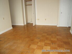 125 Trapelo Rd, Unit 34 in Belmont, MA - Building Photo