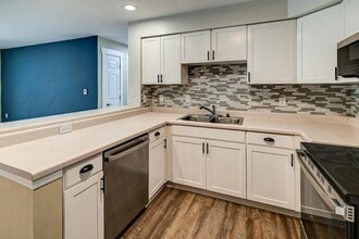 201 Kearney Way in Waunakee, WI - Building Photo - Building Photo