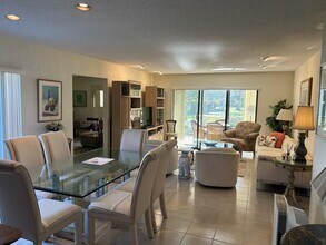 9307 Pecky Cypress Ln in Boca Raton, FL - Building Photo - Building Photo