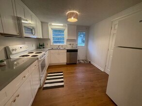 1001 Moreland Dr in Watkinsville, GA - Building Photo - Building Photo