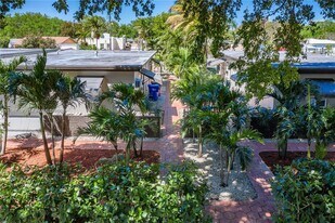 1925 Dewey St in Hollywood, FL - Building Photo