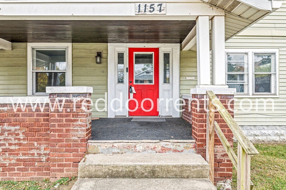 1157 W 32nd St in Indianapolis, IN - Building Photo
