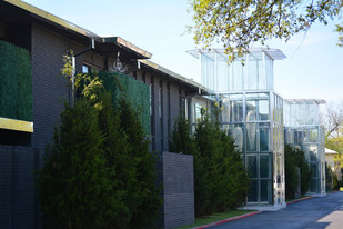 Greenhouse Flats Apartments