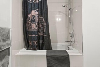 1010-1016 6 St SW in Calgary, AB - Building Photo - Building Photo