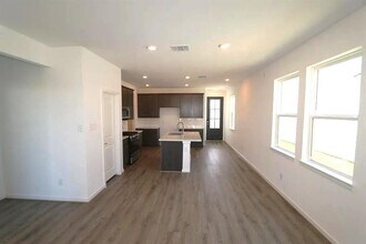 1728 Greendale Dr in Missouri City, TX - Building Photo - Building Photo