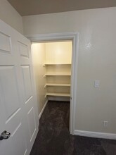 846 E 109th St in Los Angeles, CA - Foto de edificio - Building Photo