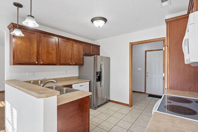 property at 5104 Sandstone Dr