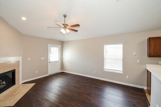 8628 Springtree Road in Jacksonville, FL - Building Photo - Building Photo