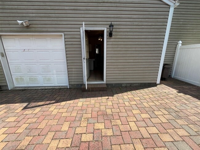 property at 224 Vanderbilt Blvd