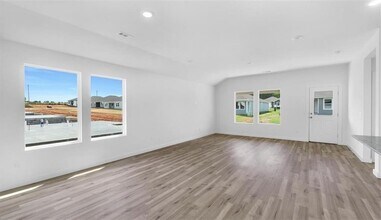 206 NW Pinwheel St in Gentry, AR - Building Photo - Building Photo