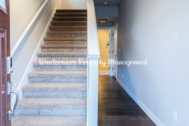 9067 Triumph Ave NE in Bremerton, WA - Building Photo - Building Photo