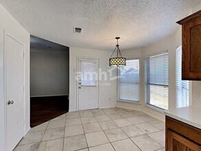 225 Willow Creek Dr in Weatherford, TX - Foto de edificio - Building Photo