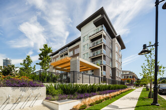 Foster in Coquitlam, BC - Building Photo - Building Photo