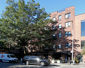 535 Hudson Street in New York, NY - Building Photo - Building Photo