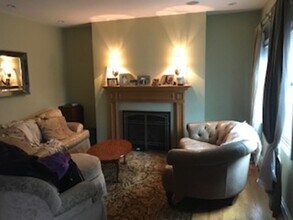 12 City Point Ct in Boston, MA - Building Photo - Building Photo