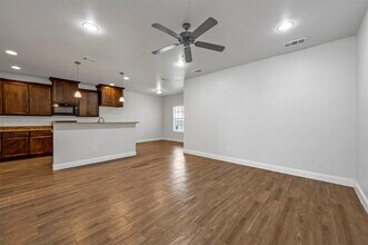 2102 Oliver St in Greenville, TX - Building Photo - Building Photo