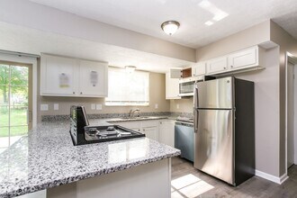 1500 Manor Dr in Columbus, OH - Building Photo - Building Photo