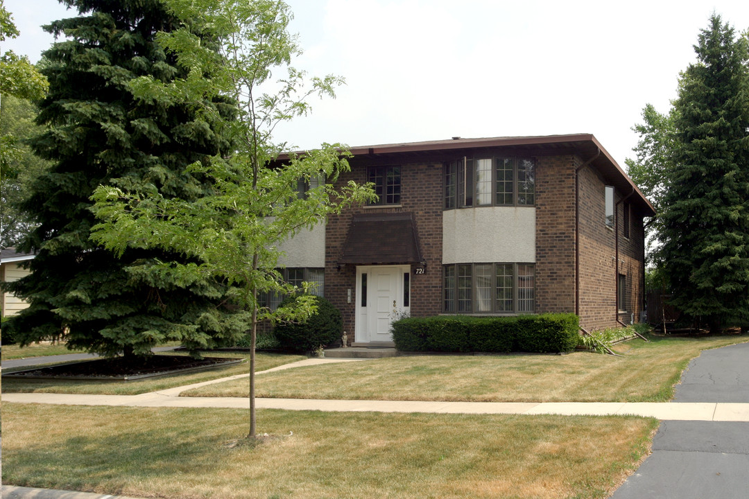 721 S McKinley Ave in Arlington Heights, IL - Building Photo