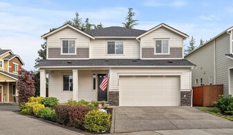 8412 21st Ave SE in Lacey, WA - Building Photo