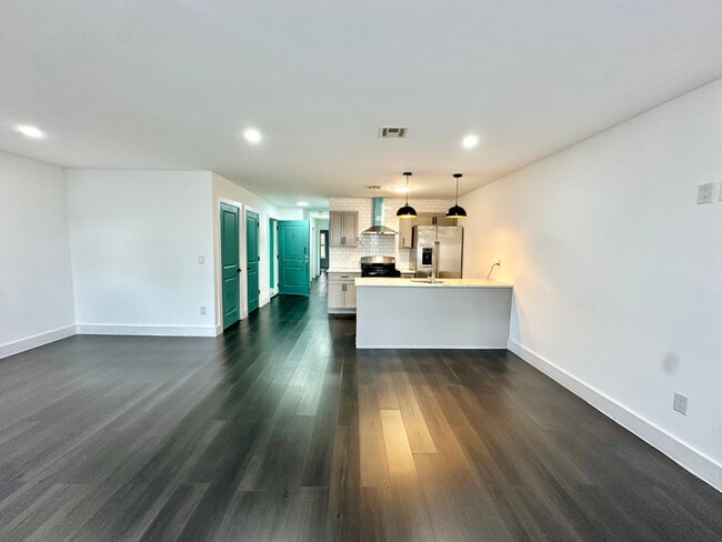 101 4th Ave in Newark, NJ - Building Photo - Building Photo