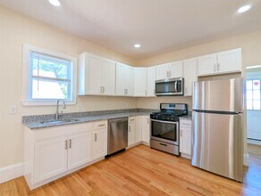 73 Merriam St, Unit 3 in Somerville, MA - Building Photo - Building Photo