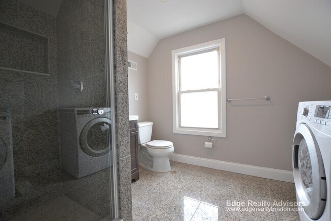 47 Linden St in Boston, MA - Building Photo - Building Photo