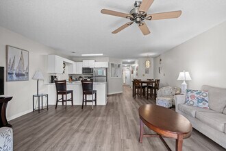 1920 Bent Grass Dr in Myrtle Beach, SC - Building Photo - Building Photo