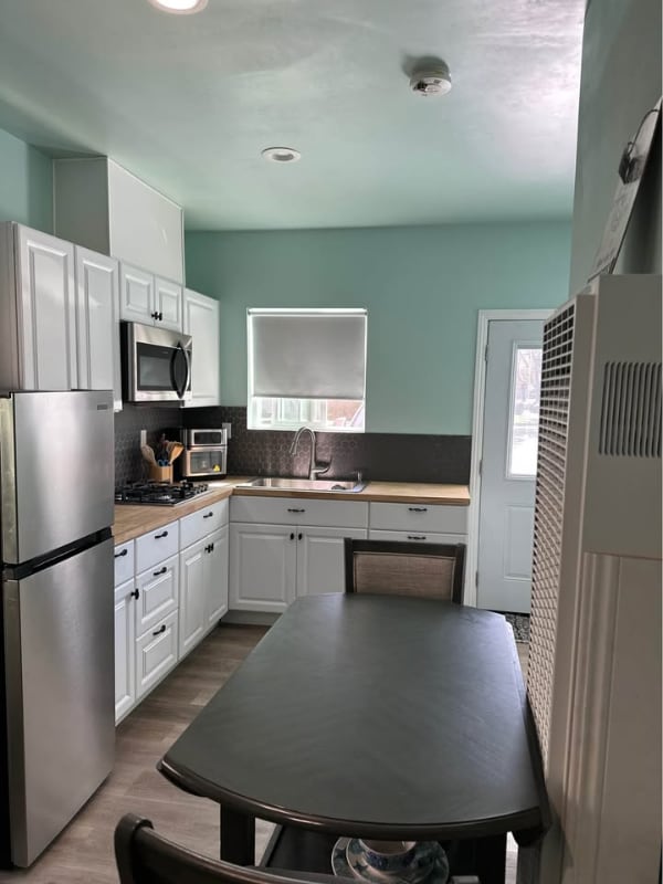 303 E Park Ave in Santa Maria, CA - Foto de edificio - Building Photo