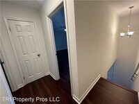 2703 N Centennial St photo'