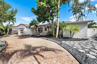 530 SW 11th Ave in Fort Lauderdale, FL - Foto de edificio - Building Photo
