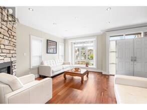 5420 Laurel St in Burnaby, BC - Building Photo - Building Photo