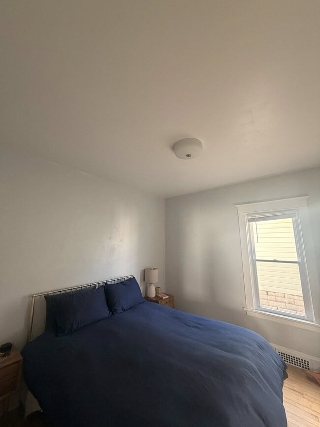 1126 Swift Ave, Unit 1126 Swift Ave