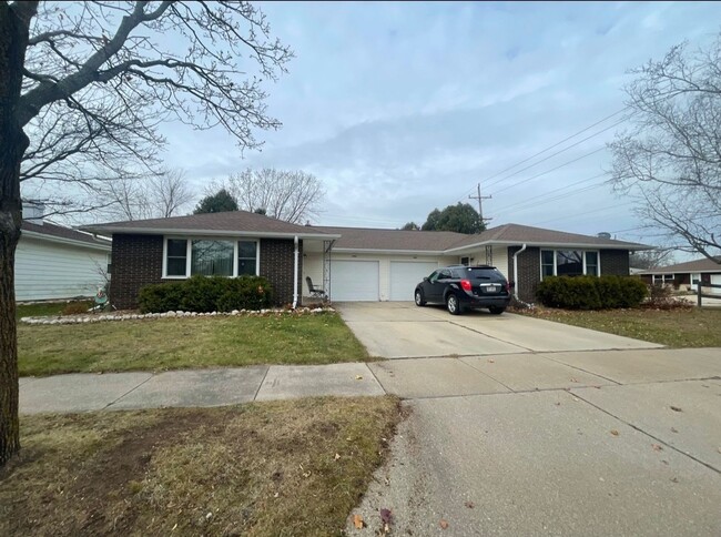 property at 2409 N Eugene St