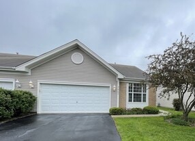 1535 Reserve Ln in Dekalb, IL - Building Photo