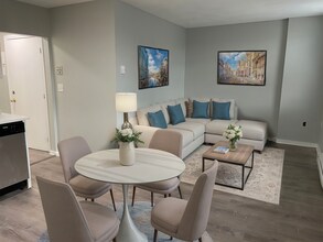 29 Chelsea St, Unit 2F in Boston, MA - Building Photo - Building Photo