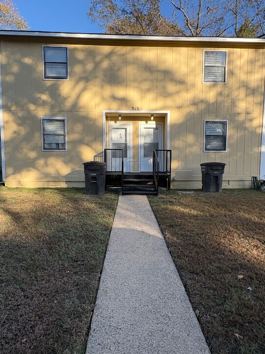 313 S Bailey St in Jacksonville, AR - Building Photo