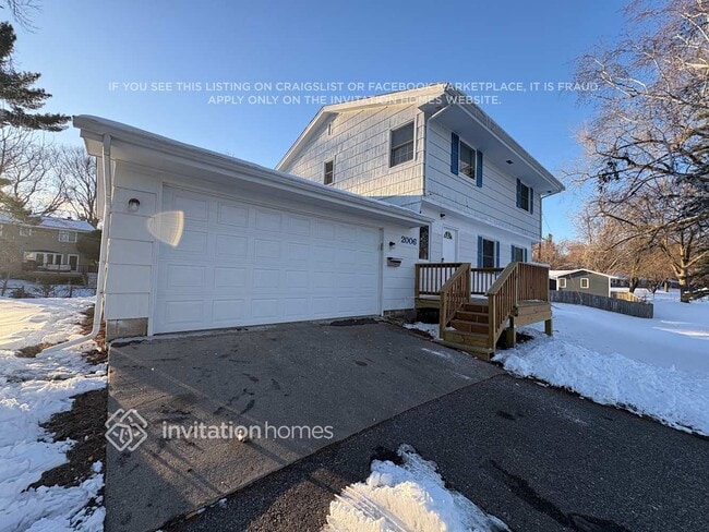 2006 Texas Ave S in Minneapolis, MN - Foto de edificio - Building Photo