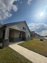 672 The Cottages in Godley, TX - Building Photo